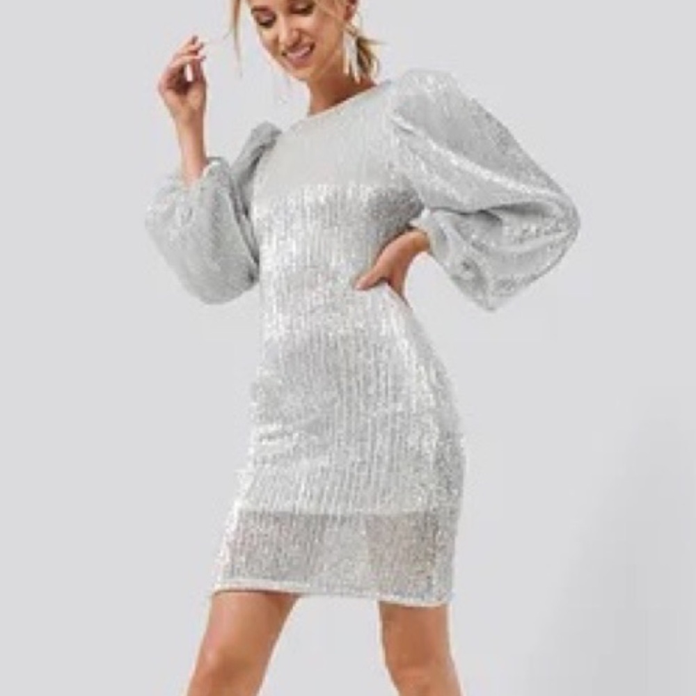 Carla Conti Silver Sequin Balloon Sleeve Sheath Dress